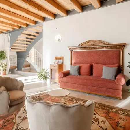 Casa De Eli - Tenuta Torre Zecchei Wine Experience مزرعة للإقامة