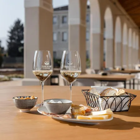 Casa De Eli - Tenuta Torre Zecchei Wine Experience *