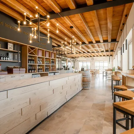 Casa De Eli - Tenuta Torre Zecchei Wine Experience ולדוביאדנה